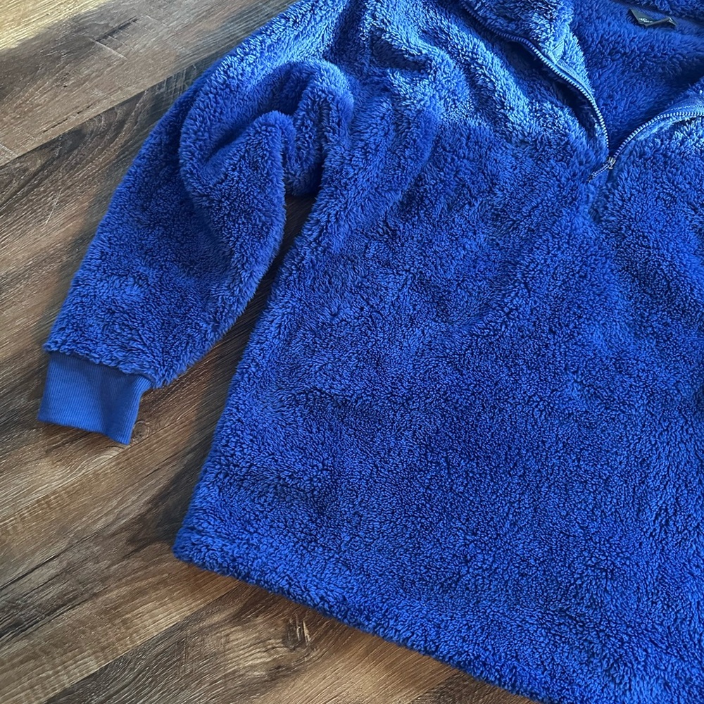 Eddie Bauer Women’s Royal Blue Quarter Zip Plush Sweater - Picture 6 of 8